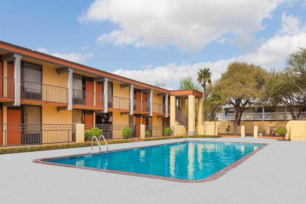 Quality Inn Cedartown Esterno foto